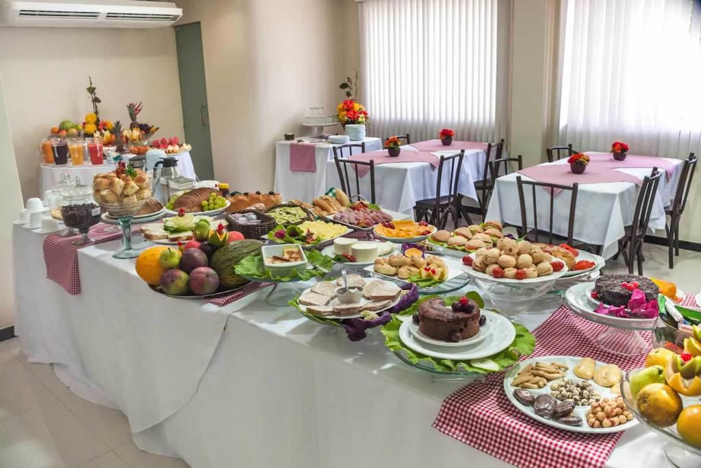 Hotel Oceania Еунаполис Екстериор снимка